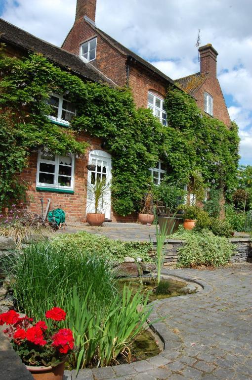 Old Ivy House Bed & Breakfast Nuneaton Εξωτερικό φωτογραφία
